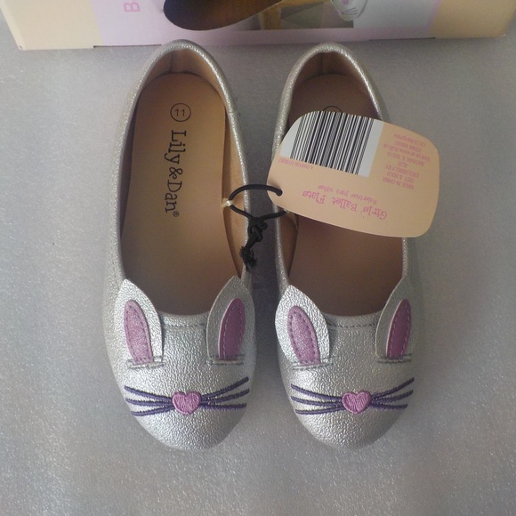 Girl's Silver/Pink Bunny Face Ballet Shoes NWT - Picture 8 of 8